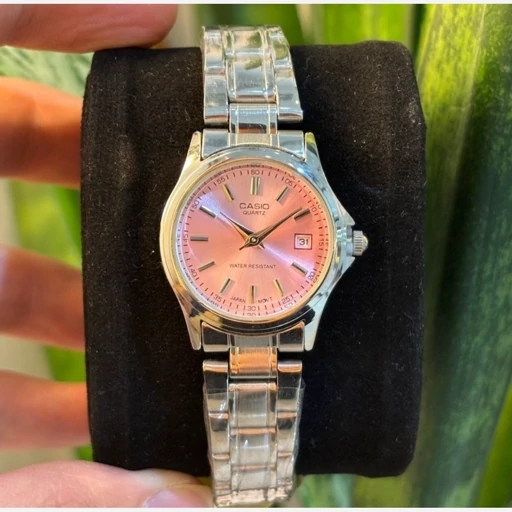 ساعت مچی زنانه کاسیو casio اصل بند استیل نقره ای خاص وجذاب