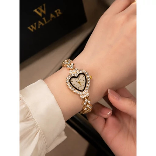 ساعت مچی زنانه والار طرح قلب قاب نگینی رنگ ثابت کیفیت عالیWALAR