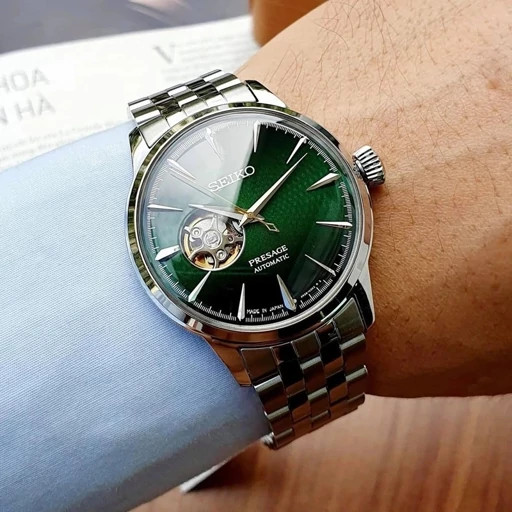 ساعت مچی مردانه اتوماتیک سیکو ضداب رنگ ثابت قفل مخفی حک برند سیکو اتوماتیک.SEIKO