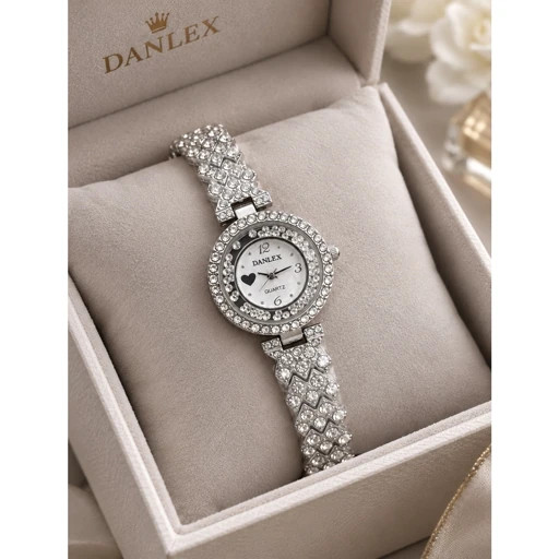 ساعت مچی زنانه پرنگین قاب نگین دار شناور رنگ ثابت قفل دستبندی کیفیت عالی.DANLEX